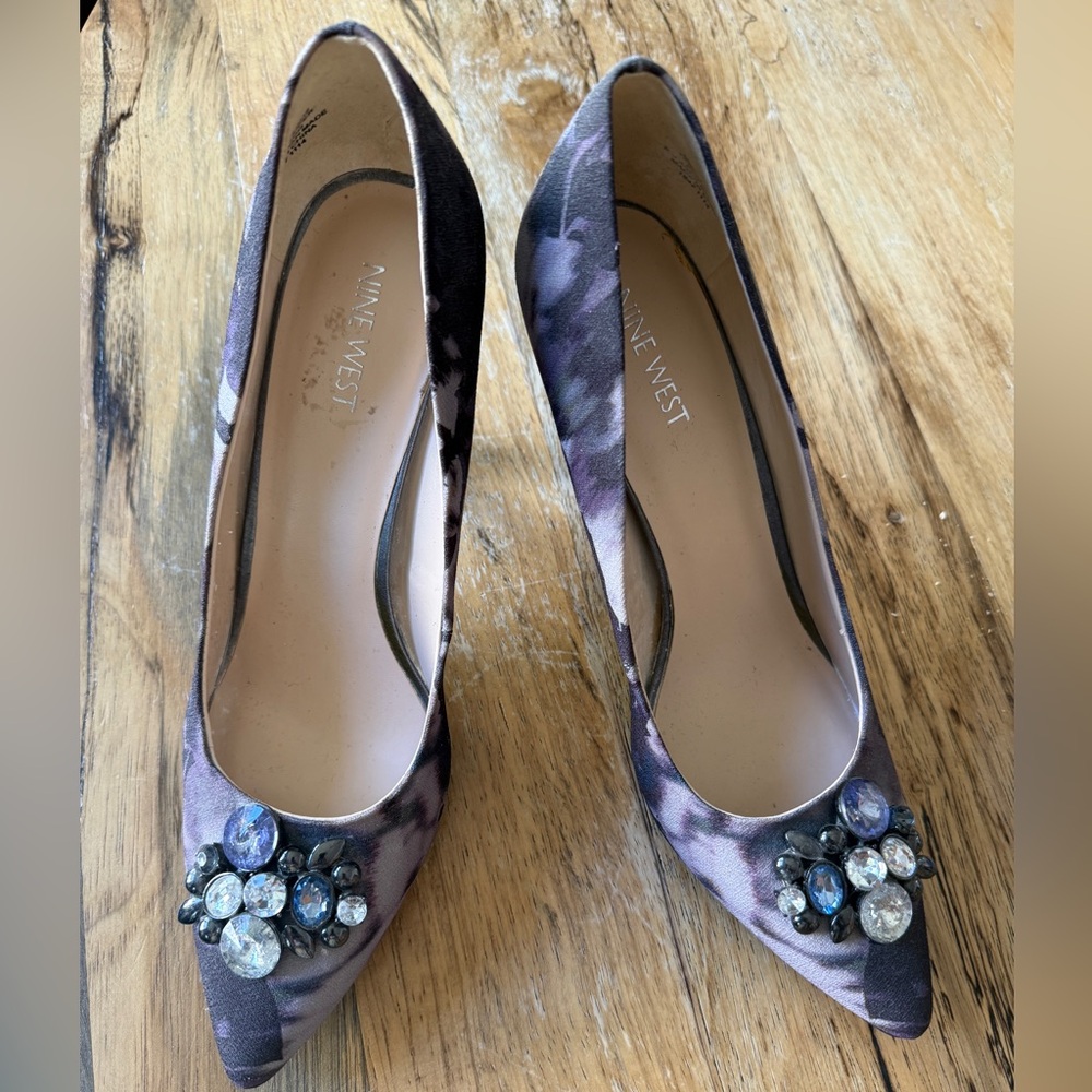 Nine West Purple Floral Jeweled Pointed-Toe Pumps